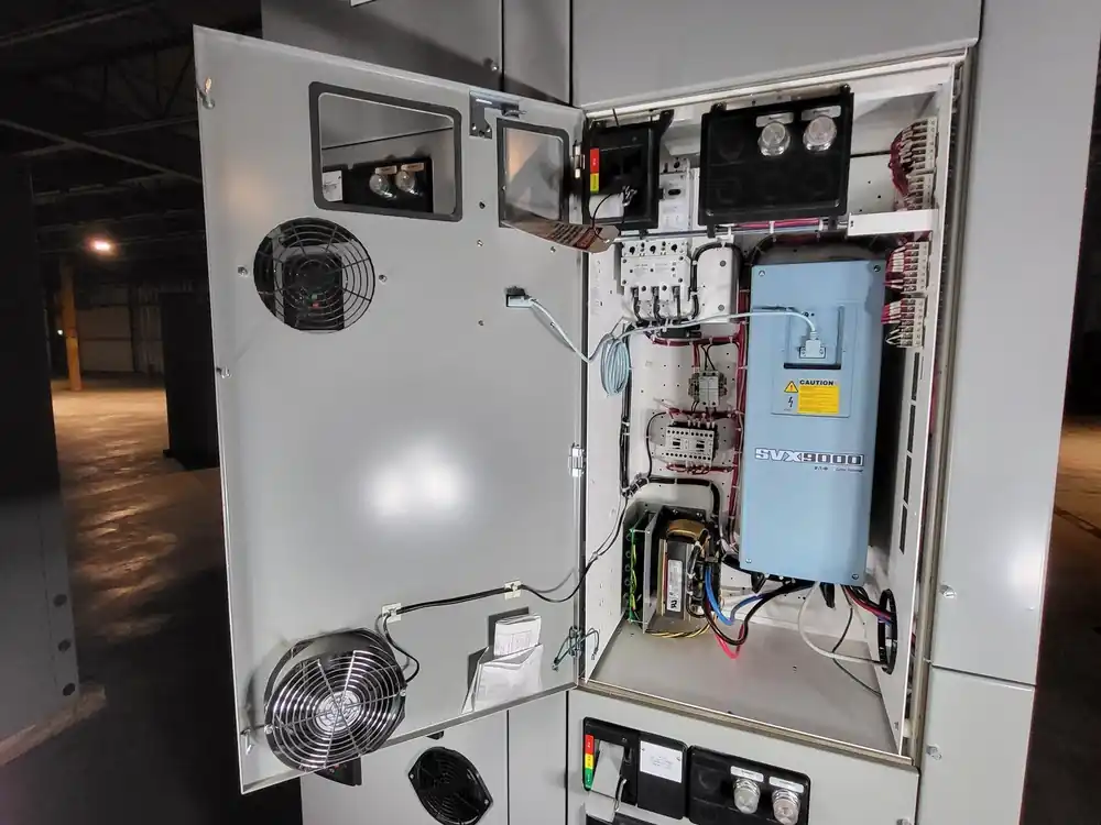 30 hp, 600 Volts, 3-Phase VFD SVX025A1-5A4N1 Bucket for Freedom 2100 MCC Frame