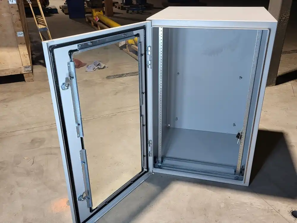 Protek Type 4/12 Cabinet PTRW362424G2, 36x24x24