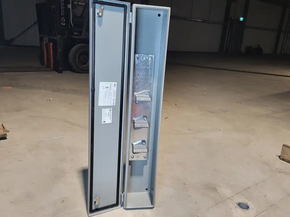70 Amp 600 Volts Splitter Trough FT373, 36"