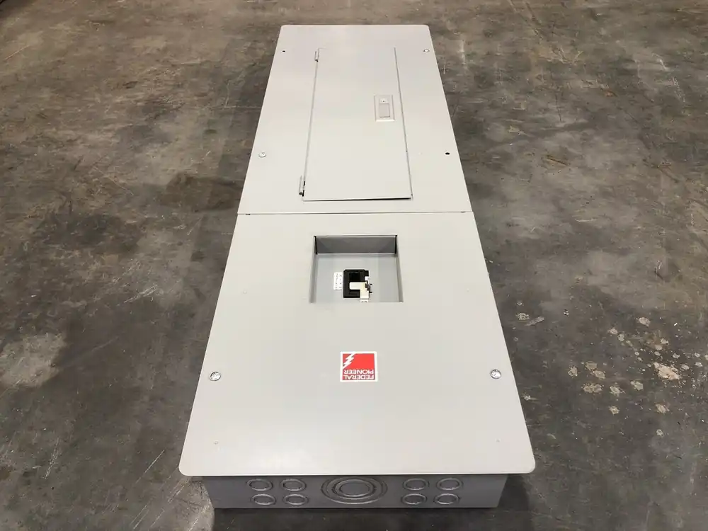 Stab-Lok 200 Amp Main Breaker Load Center BE 342-84
