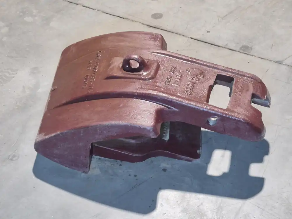 RH Lip Shroud 4MX140R465-11A