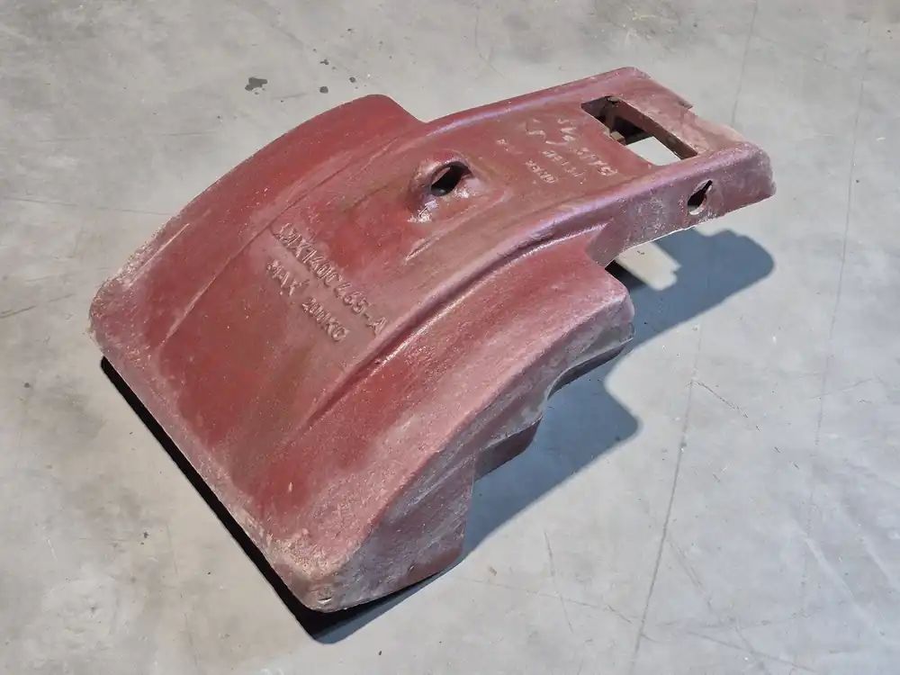 Center Lip Shroud 4MX140C465-A