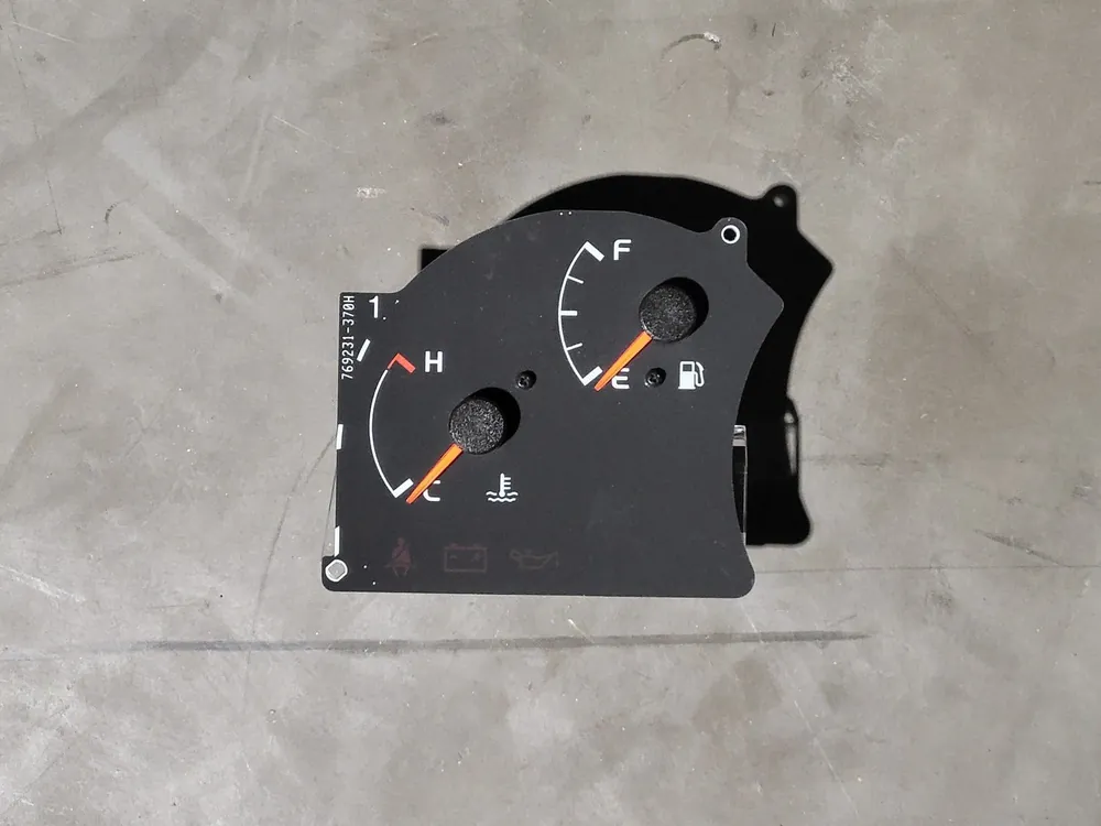 Fuel Gage Receiver 83882-6C060