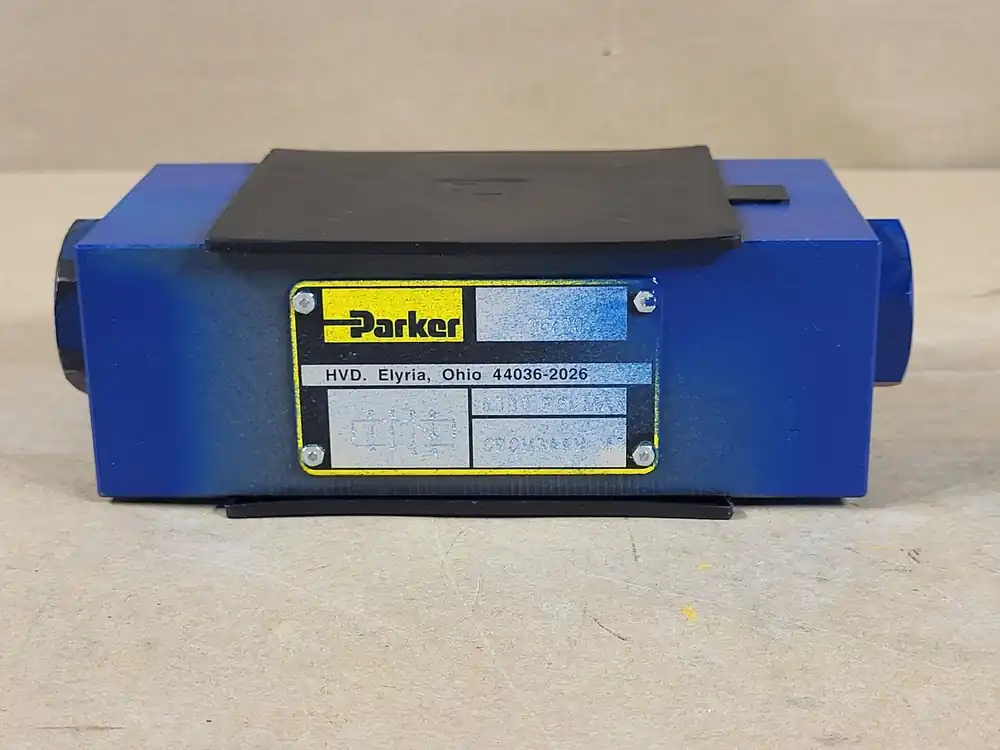 Pilot Operated Check Sandwich Valve CPOM3DDN