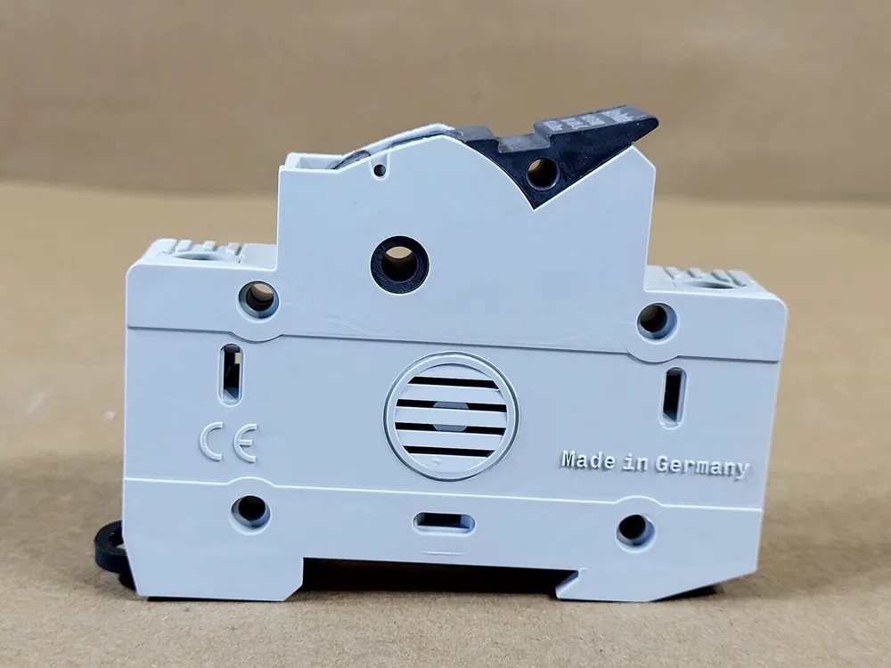 30A, 600V Fuse Holder 1492-FB1M30 (Box of 6)