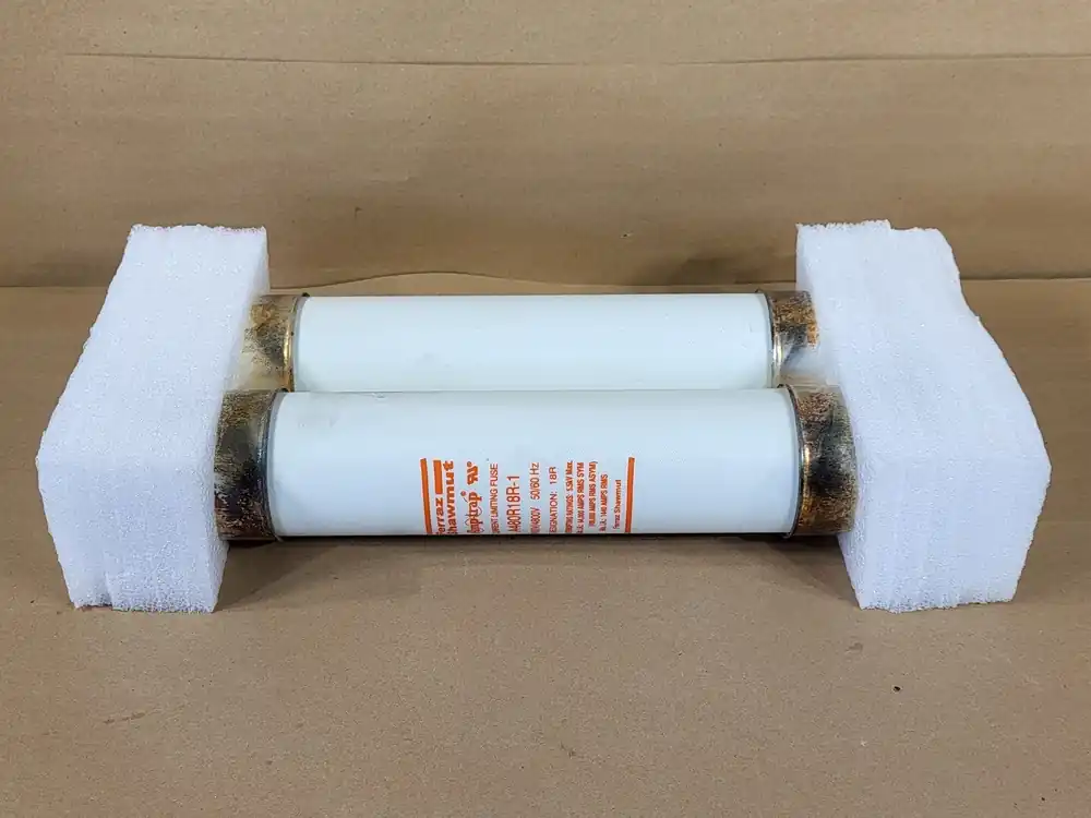 2400/4800 volts, R-Rated Fuse, A480R18R-1, 390 Amp