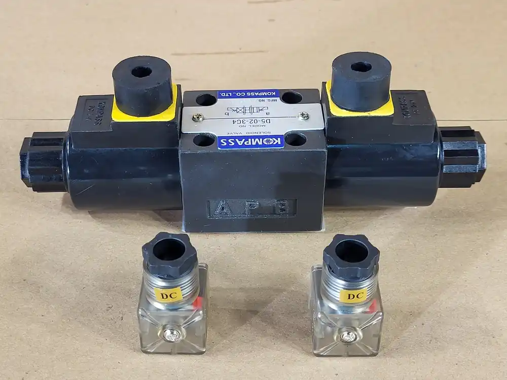 Solenoid Valve D5-02-3C4, 24 VDC