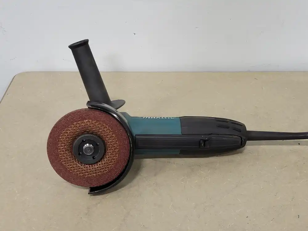 4-1/2" Angle Grinder GA4534