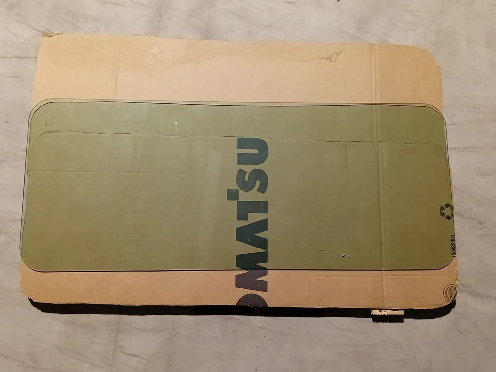 Door Glass 108904730