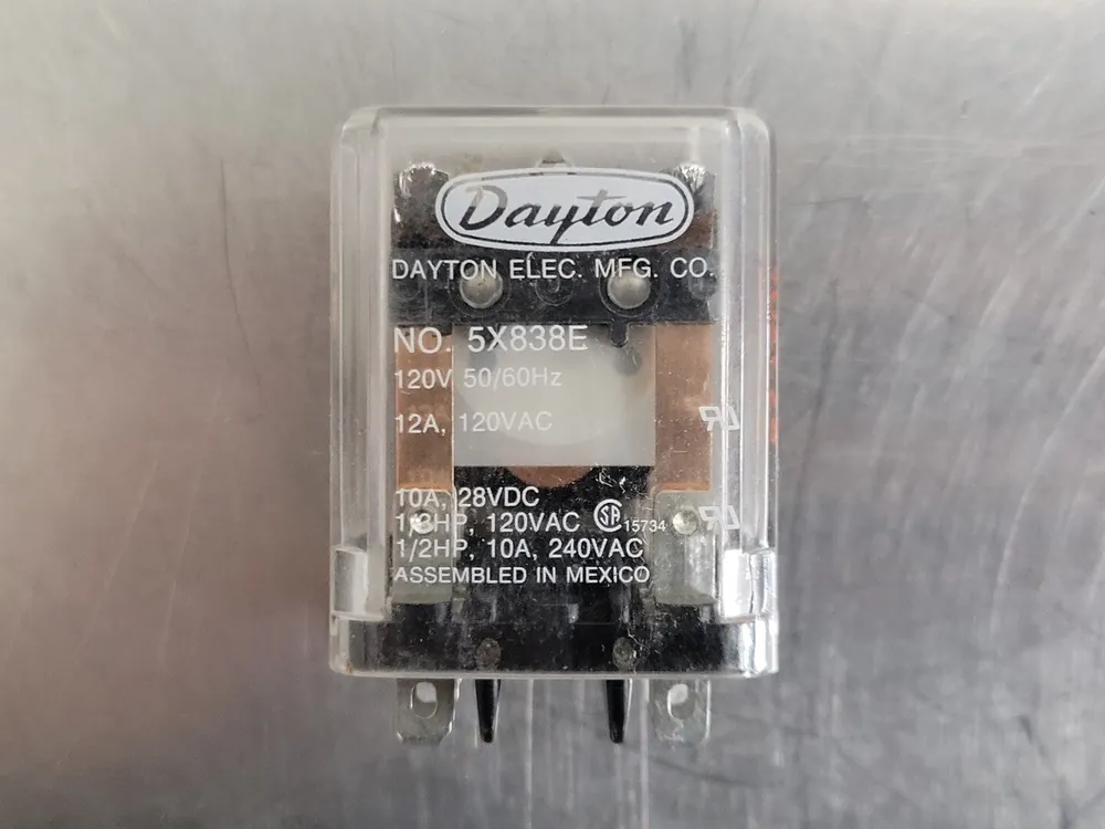 10 Amp, 24 VDC, 8-Pins General Purpose Relay 5X838E