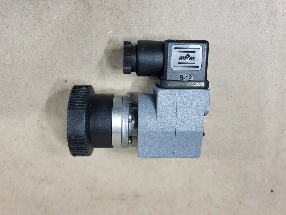 24VDC 1/8" Male Thread Pilot Valve R4286223 RCA3DM-305