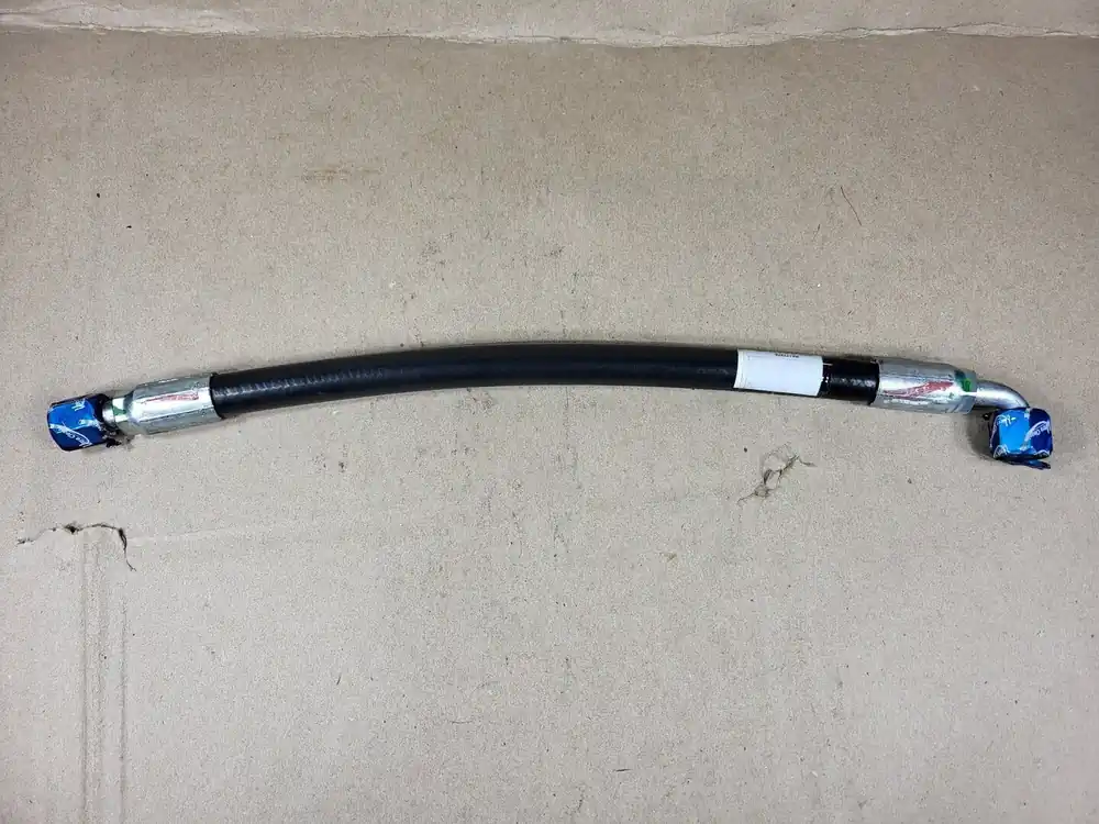 1/2" ID x 18" Long 3000psi Hydraulic Hose R4177375