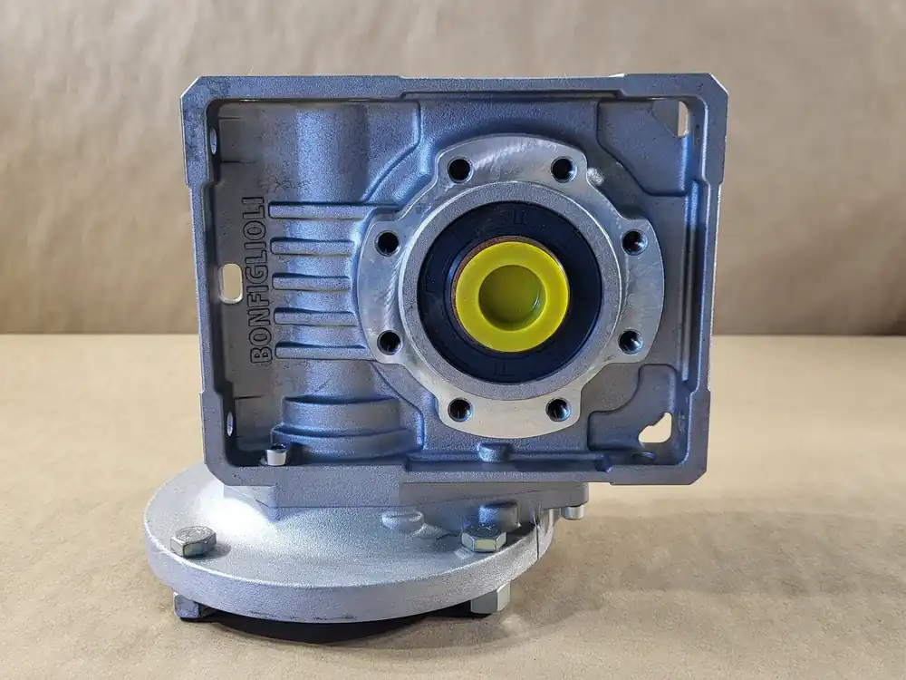 Right Angle Gear Reducer W63U 1/7 N 143