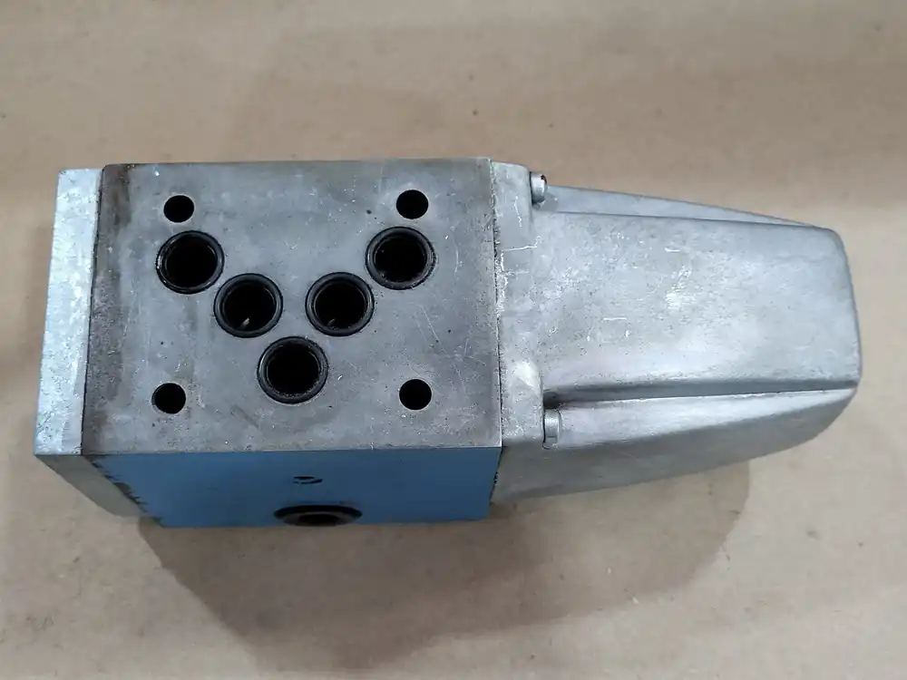 Directional Valve 857188 DG4S4-012B-50-S324