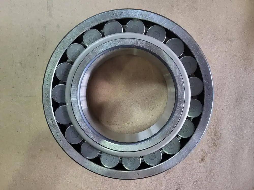 Spherical Roller Bearing 22220 E