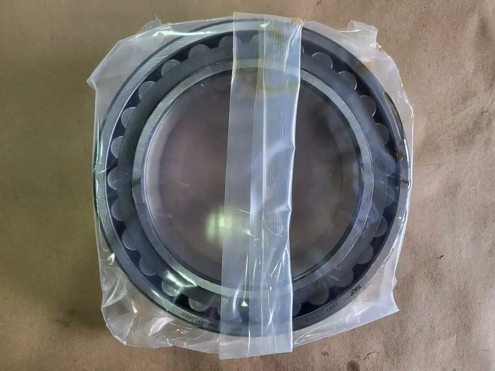 Spherical Roller Bearing 23028 CCK/W33