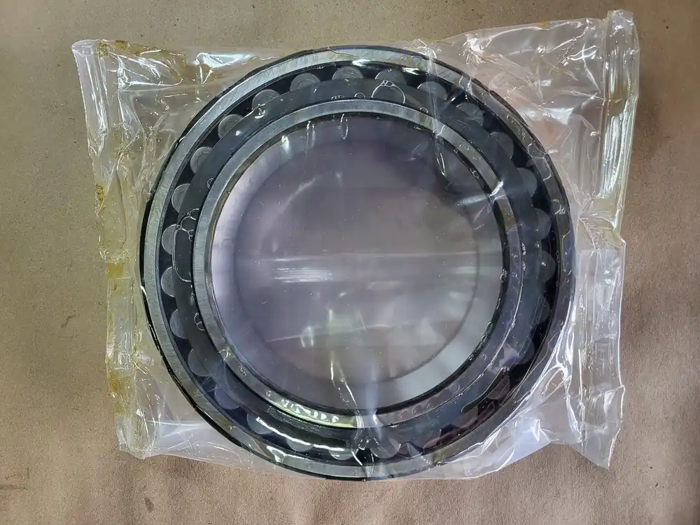 Spherical Roller Bearing 23028 CC/W33