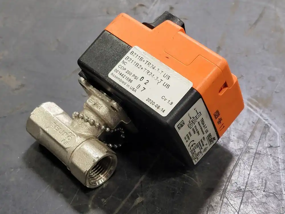 1/2" Control Valve Assembly B211B+TR24-3-T w/ Floating/3-Point Actuator
