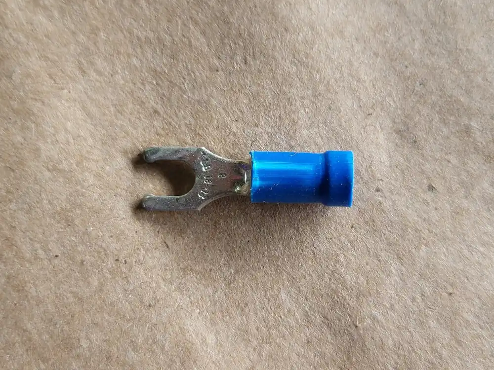 18-14AWG Vinyl Insulated Lock Fork Terminal 14RB-8FL (Bag of 97)