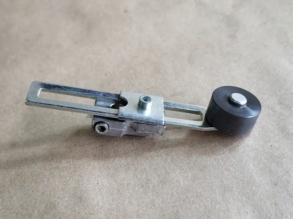 Limit Switch Adjustable Roller Lever LSZ52J