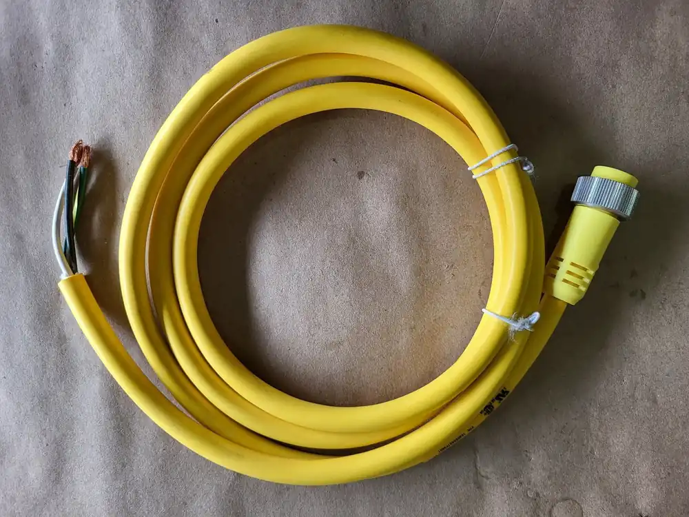 6‘ 16/3AWG 3P Male Straight PVC Cord 1300060535 P/N 103002A01F0601