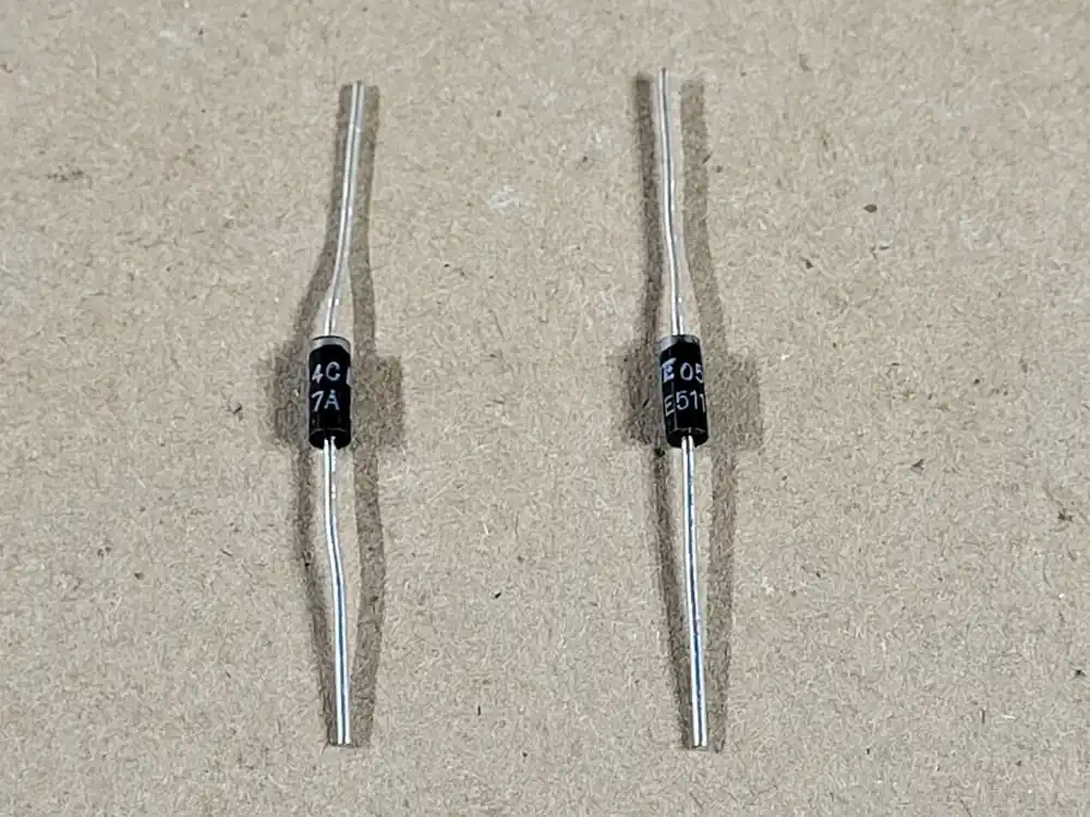 2.20 A, 5.6 V Zener Diode NTE5117A