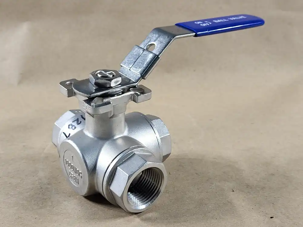 1" 1000 WOG CF8M Ball Valve, 3-Way