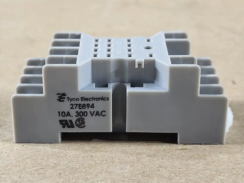 14-Pin Relay Socket 27E894