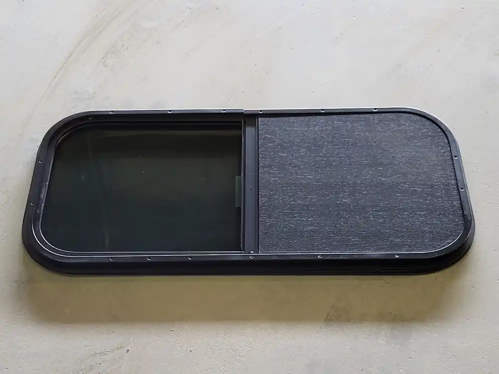 Sliding Window w/ Bug Screen, Right & Left Truck, 828764, CRL Z-97-MT
