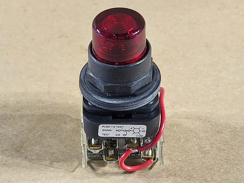 Push Button Illuminated 800H-QRTH24R, Red, 24V