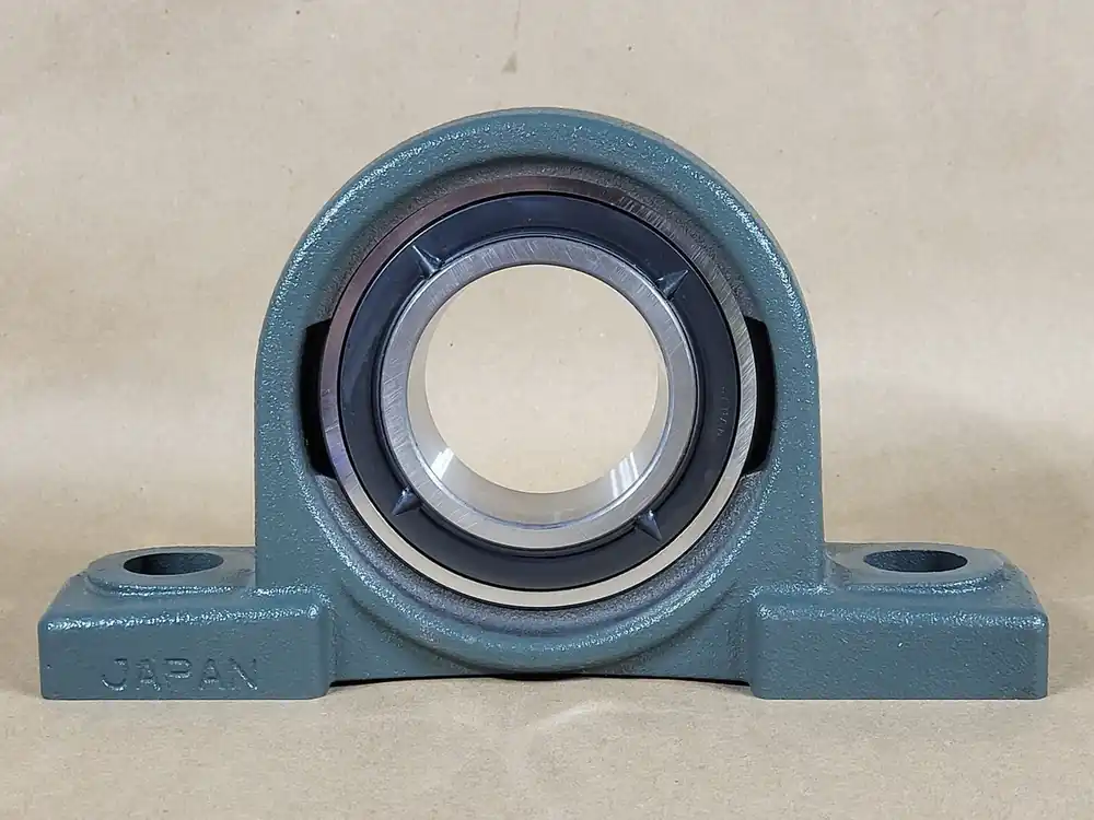 Pillow Block Bearing 2-13/16" Bore, UKP213D1