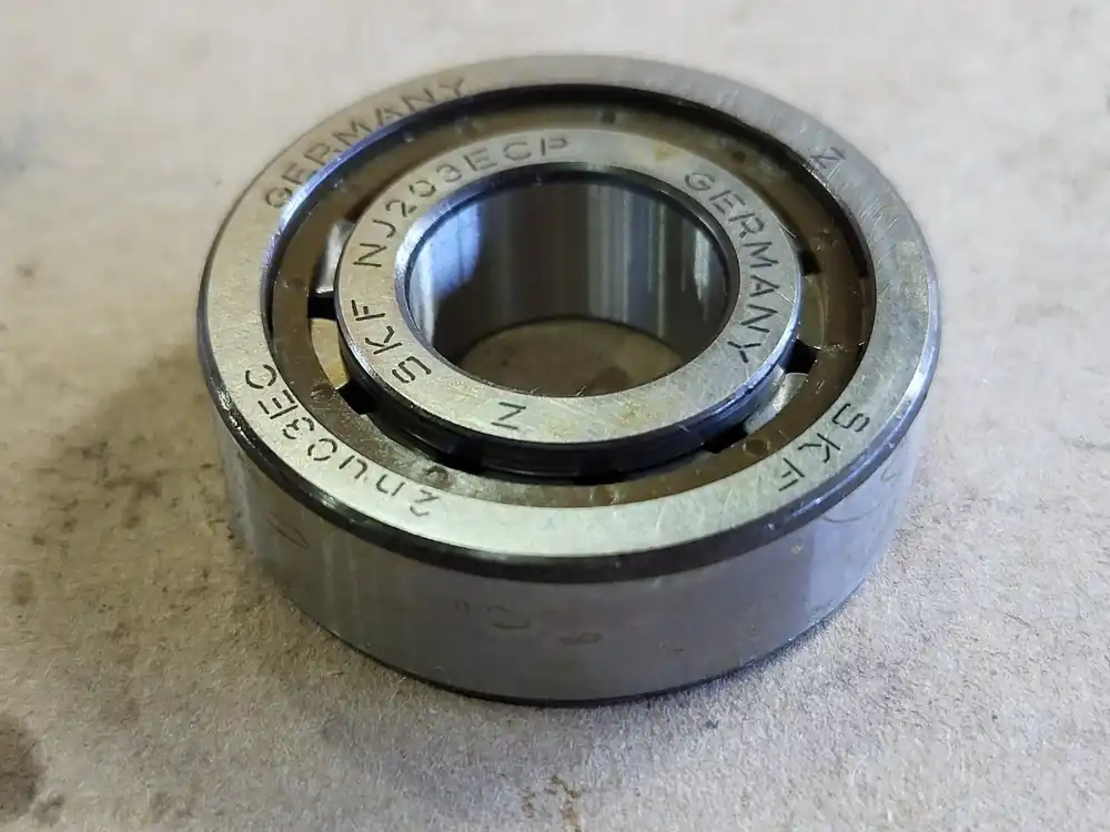 Single Row Cylindrical Roller Bearing NJ 203 ECP