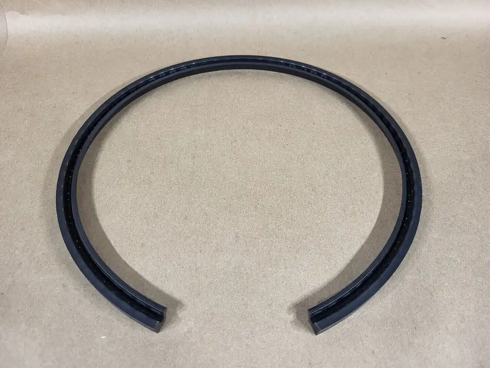 Split Oil Seal 25003-6214, 9.5"x10.5"x0.438"