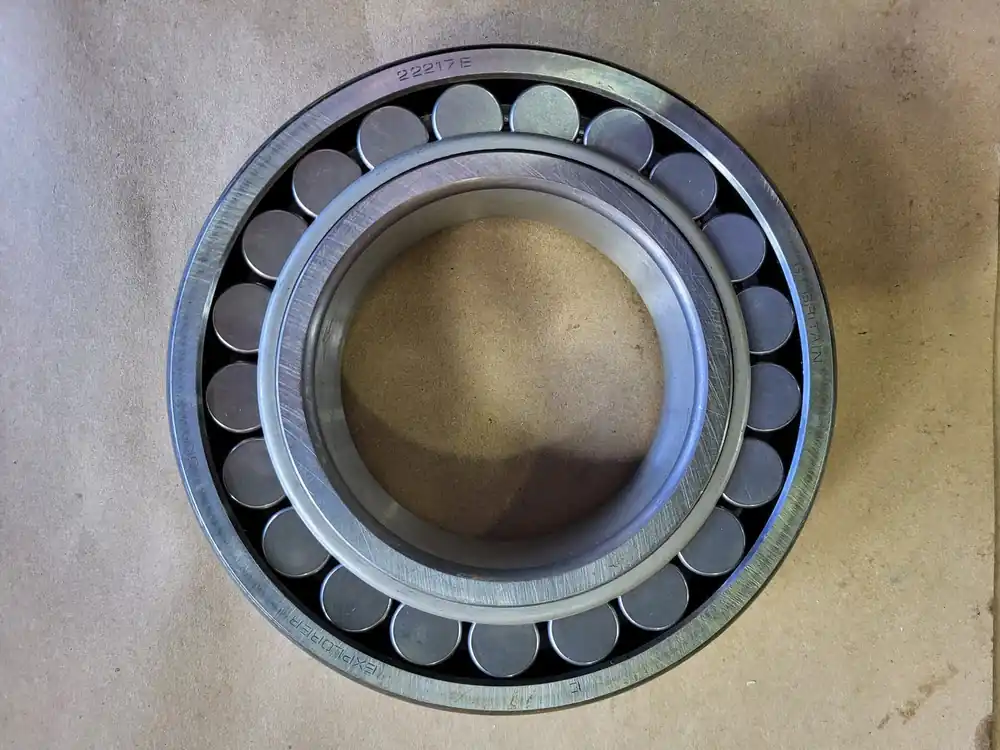 Spherical Roller Bearing, 85 x 150 x 36mm, 22217E