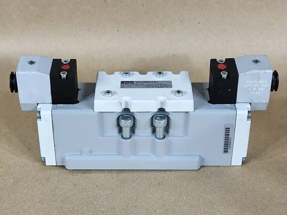 Pneumatic Solenoid Valve 145psi, 120VAC, H32VXBH023D