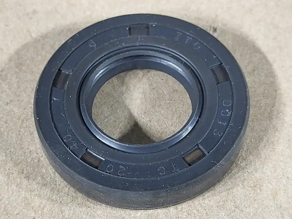 20 mm x 40 mm x 7 mm Oil Seal UD2 X7 20-40-7