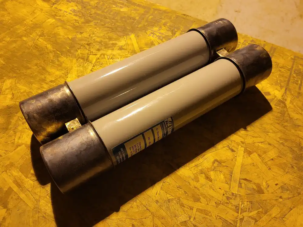 390 Amp Medium Voltage Fuse 390-18R-2C-5.5