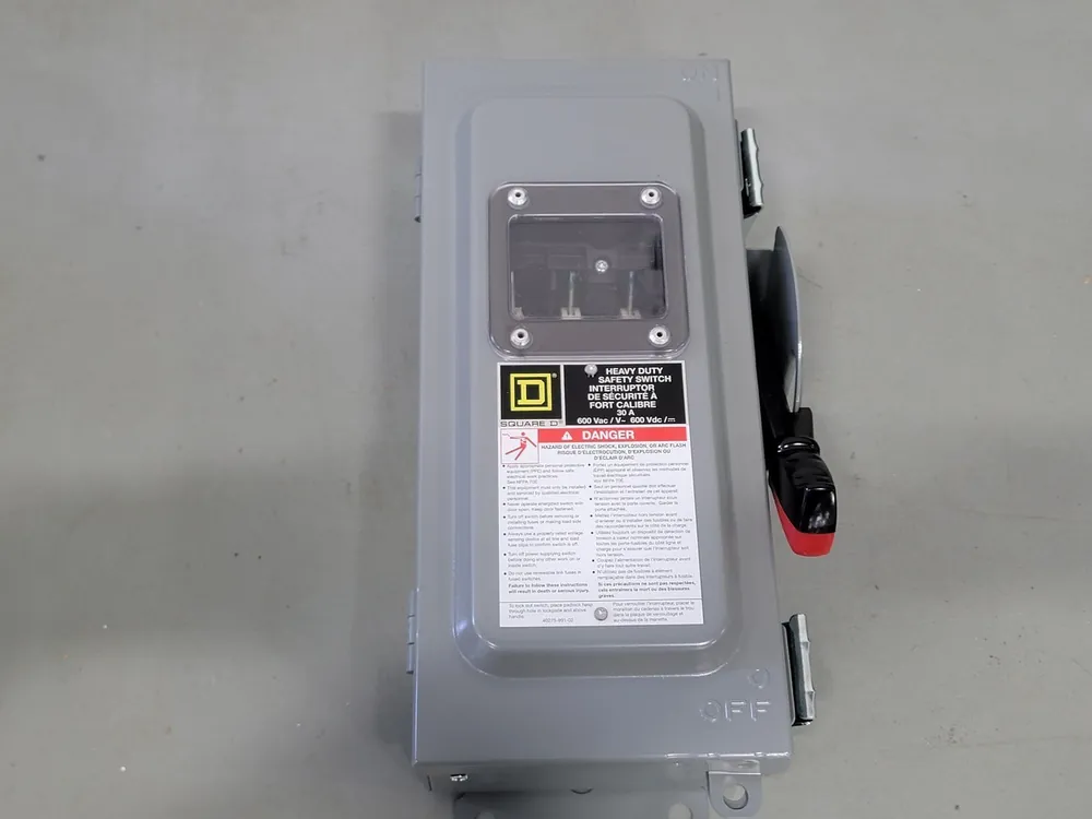 30 Amp, 3 Pole, 600 volts Non-Fusible Safety Switch CHU361AWK