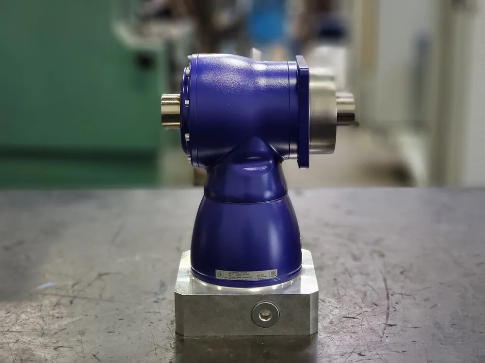 4 1 Ratio, Size 100 Hypoid Gearbox HG+100S-MF1-4-6H1-1K00