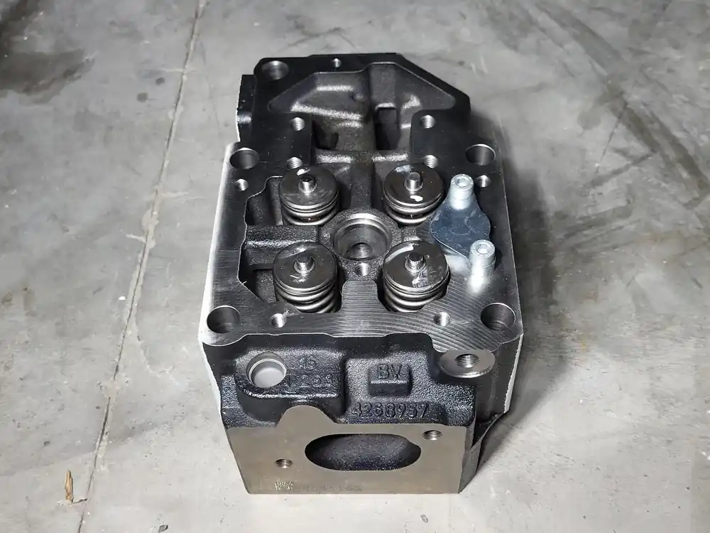 Cylinder Head 04612446