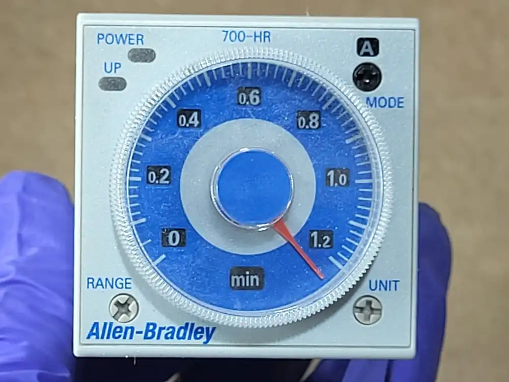 5 Amp, 240 Volt Tube Base Dial Timing Relay 700-HR52TA17