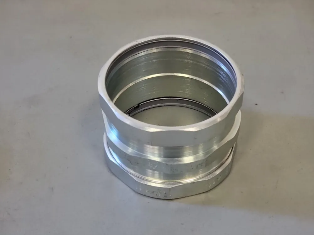 4" Compression Coupling ERC400CPLG (Box of 2)