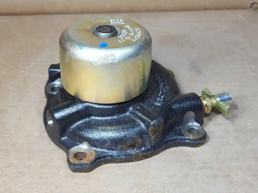 Water Pump RE545572