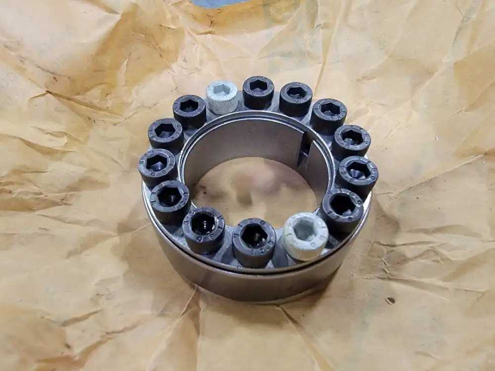 40 x 65 mm Locking Assembly/Keyless Bushing 2005