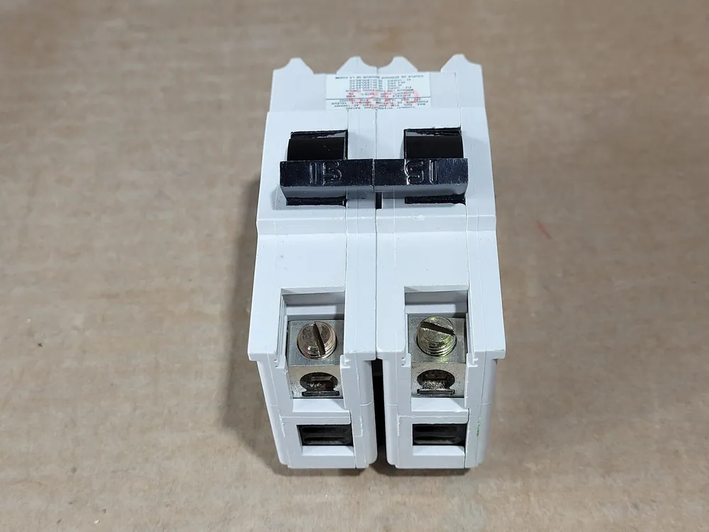 15 Amp 2 Pole 120/240 Volts Circuit Breaker NB215