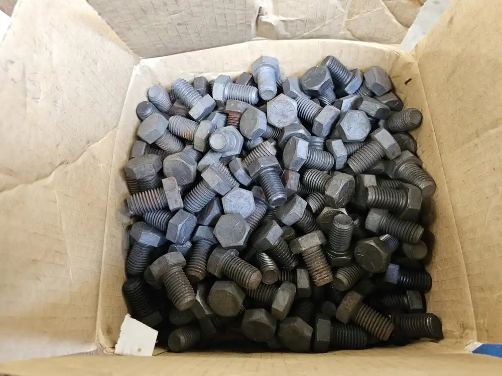 3/4-10X1-1/4 GR5 NC Hex Head Bolt (Box of 200)