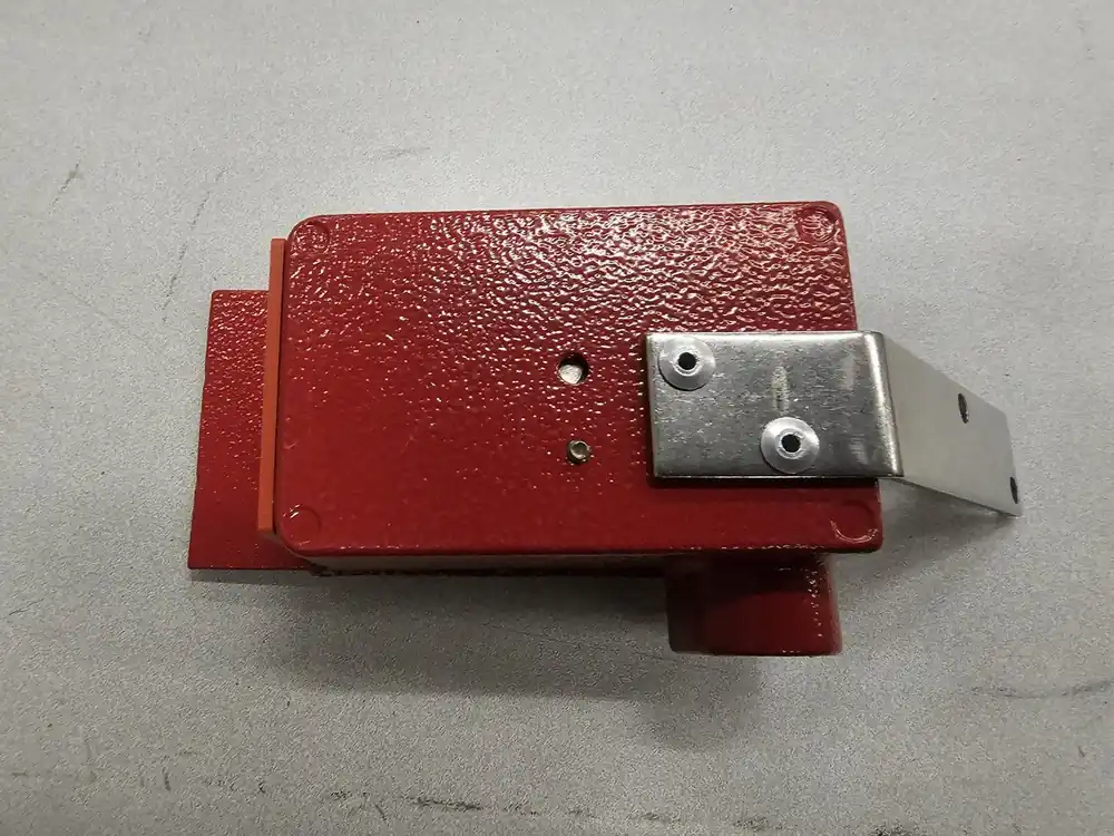 Plug Type Supervisory Switch PTS-B