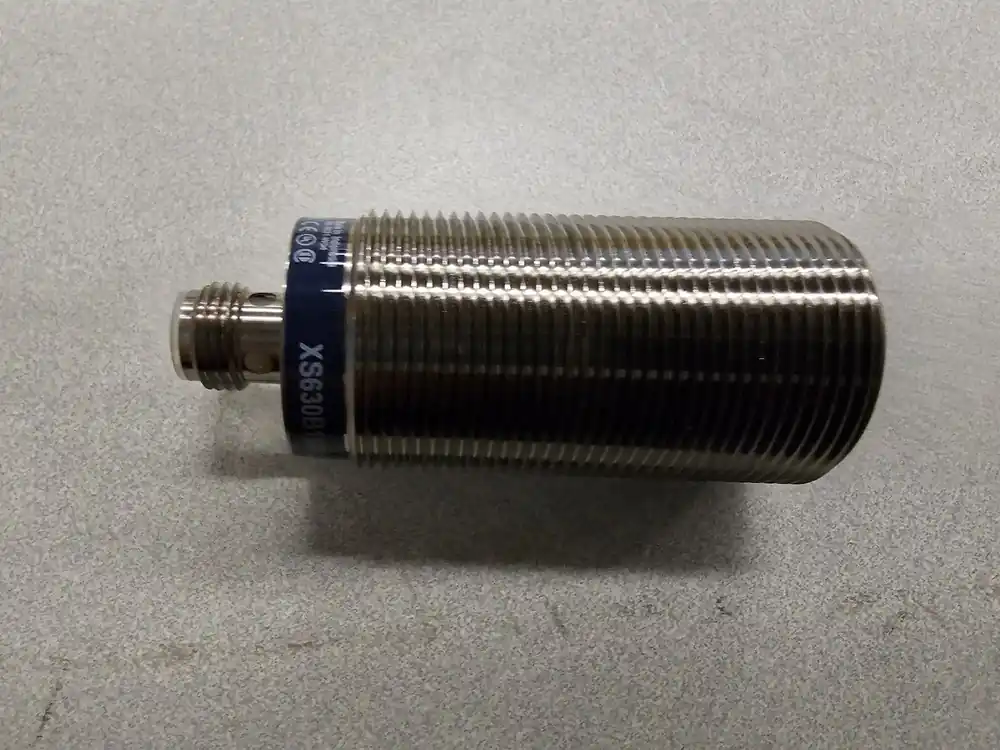 Inductive Proximity Sensor, 24-240V, 15mm Sensing, XS630B1MAU20