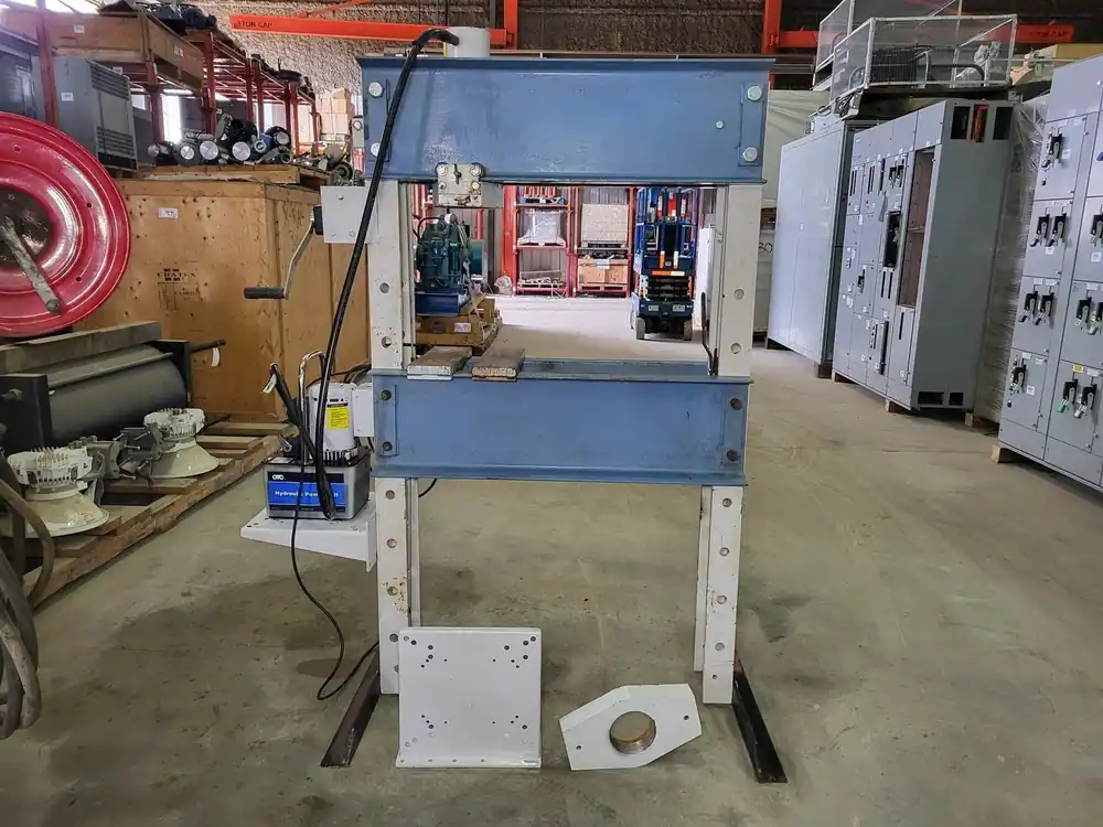55 Ton Hydraulic Shop Press 1845