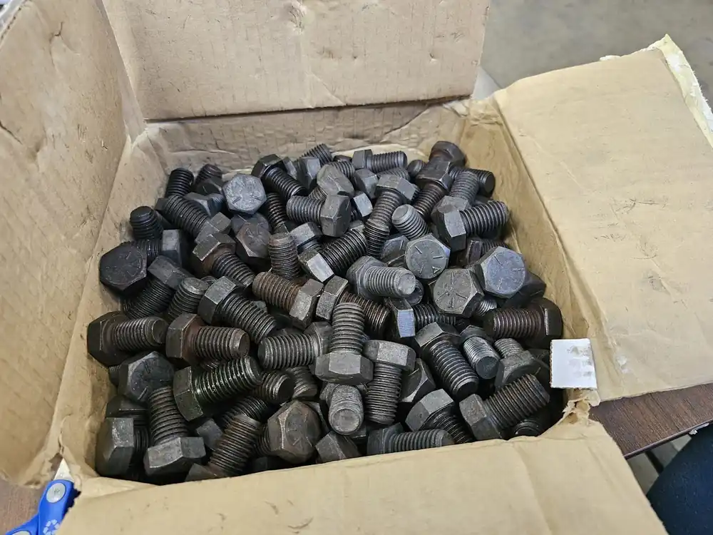 3/4-10X1-1/4 GR5 NC Hex Head Bolt (Box of 200)